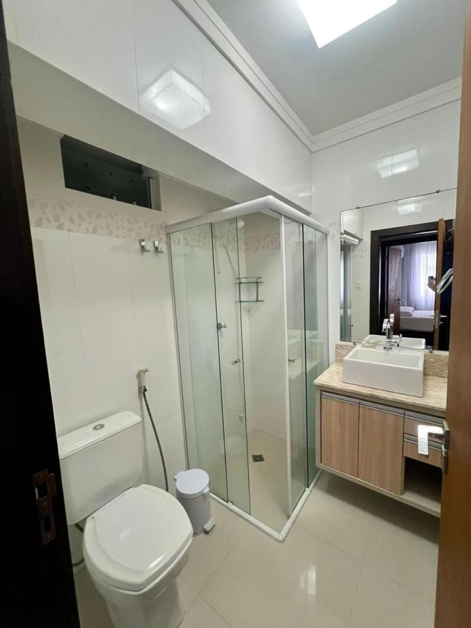 Apartamento Apto Almeida E Moraes Frente Mar 3 Quartos *